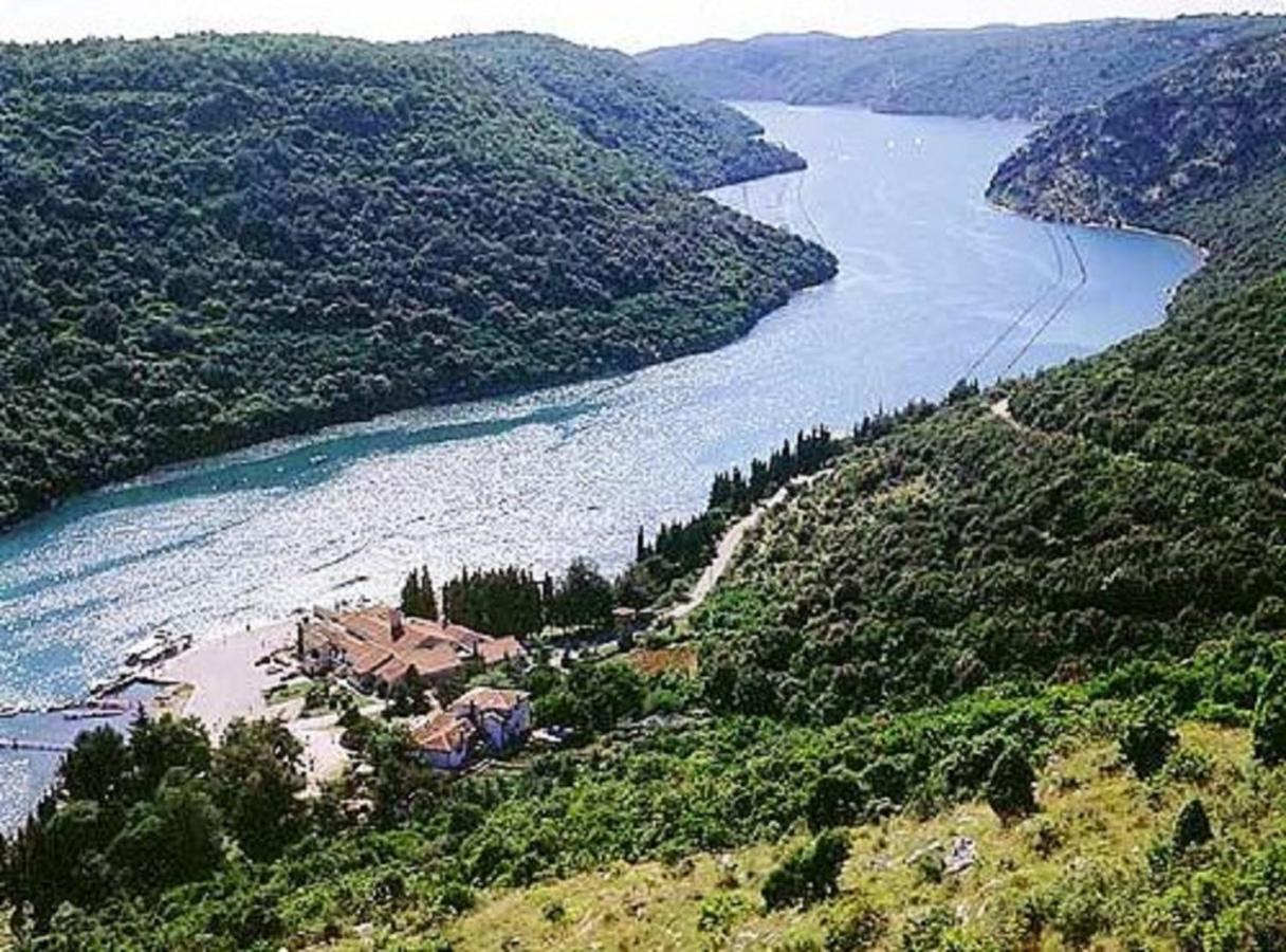 Holiday House Mir Kanfanar Dış mekan fotoğraf
